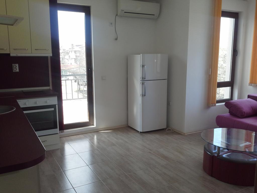 Burgas Sarafovo Apartment Exterior photo